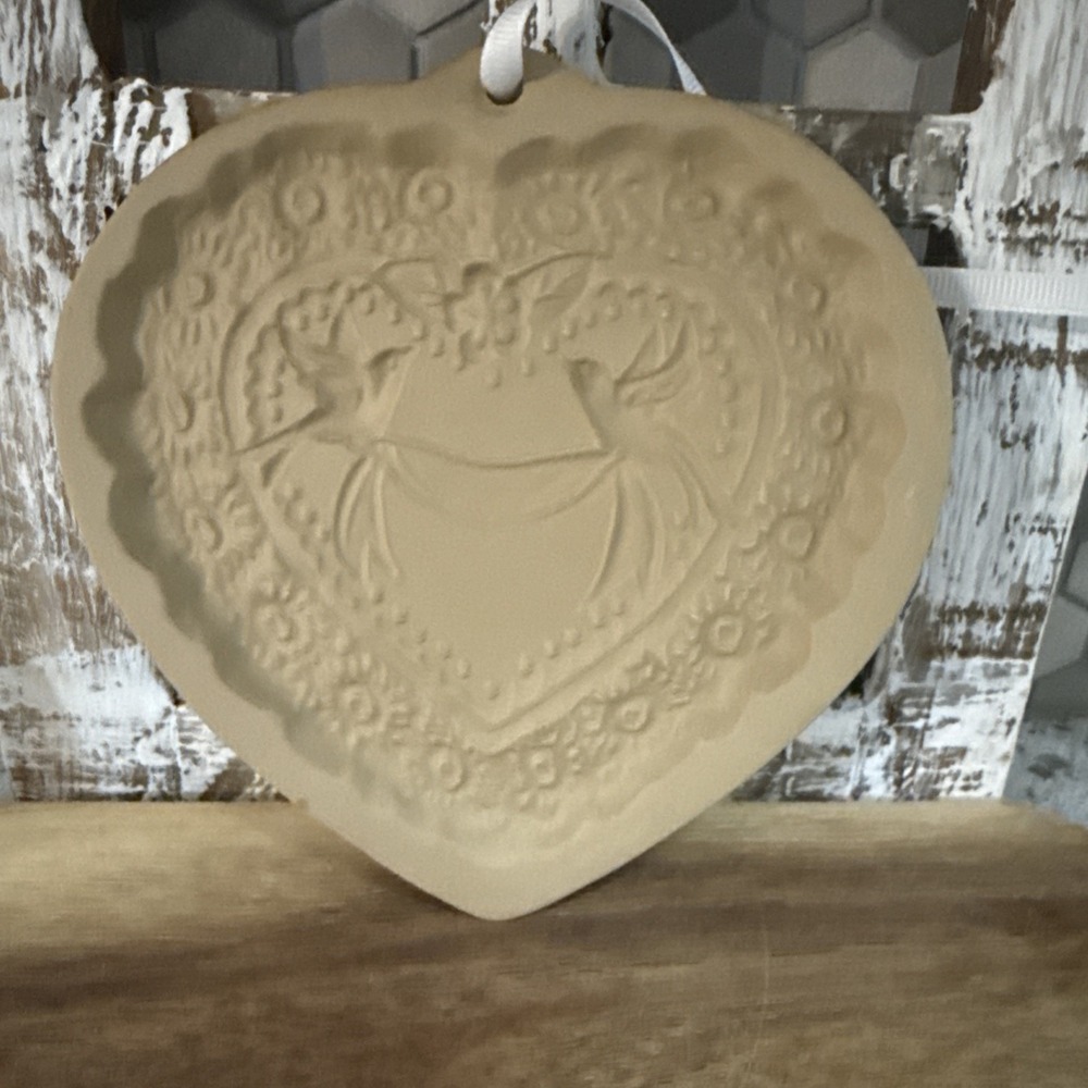 Vintage Brown Bag Cookie Art Heart with Doves Cookie Mold 1984